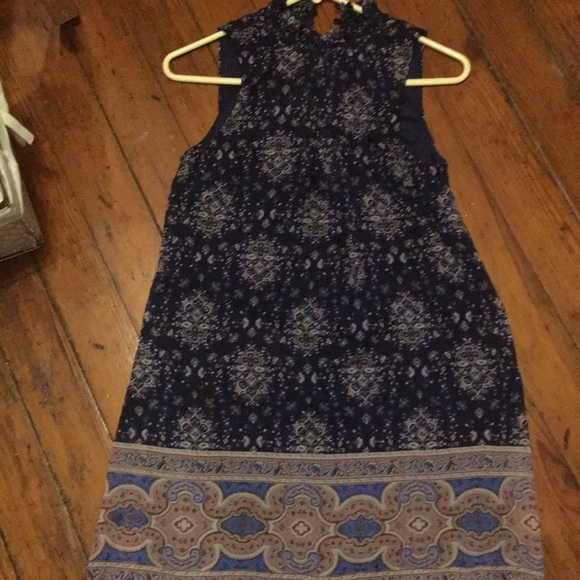 Dress - Picture 4 of 4